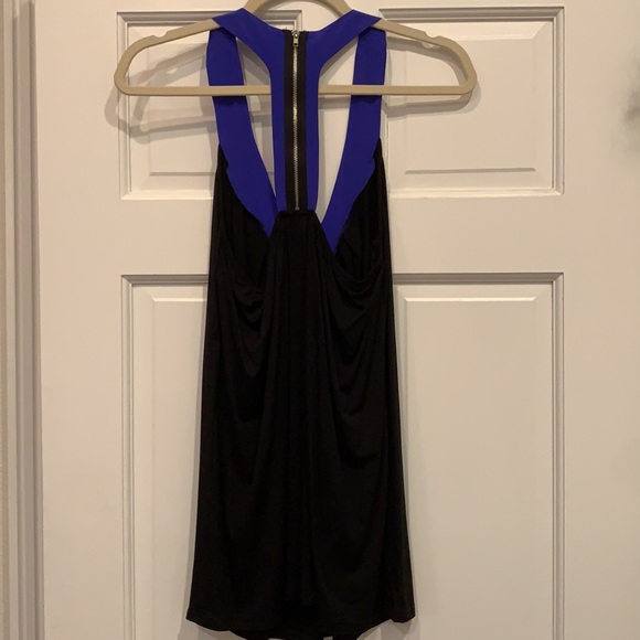 NWT Eight Sixty tank top. Sz large. Black tank top w/Royal blue detailing - Picture 5 of 9
